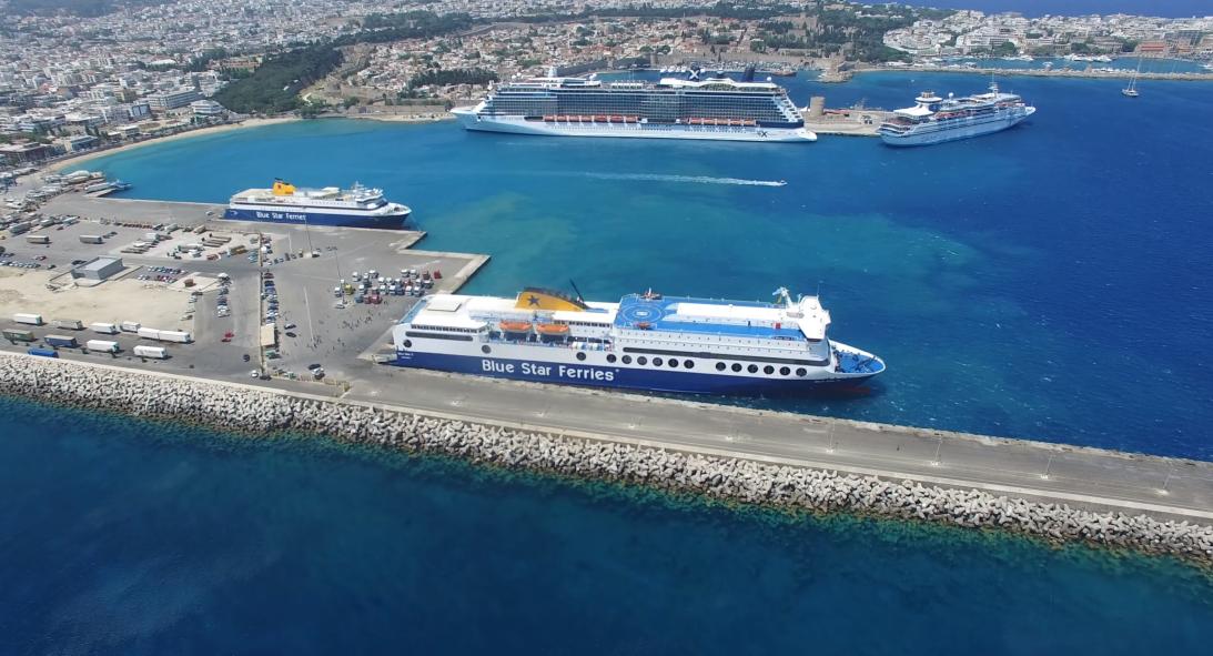 Port de Rhodes Grèce | Smart-carrental.com 